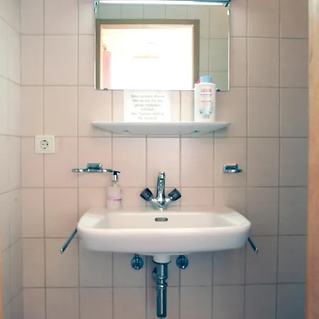 Δωμάτια σε οικογενειακή κατοικία Laendlezimmer