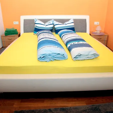 Δωμάτια σε οικογενειακή κατοικία Laendlezimmer Rankweil